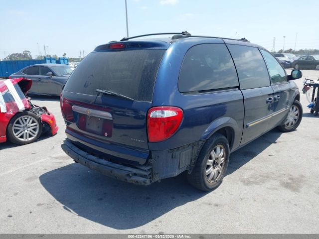 2005 CHRYSLER TOWN & COUNTRY 2C4GP54L15R497388 Photo 3