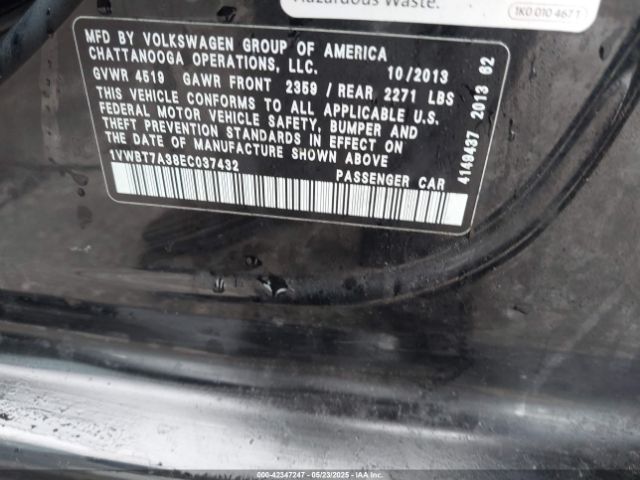 1VWBT7A38EC037432 Volkswagen Passat 1.8t Se