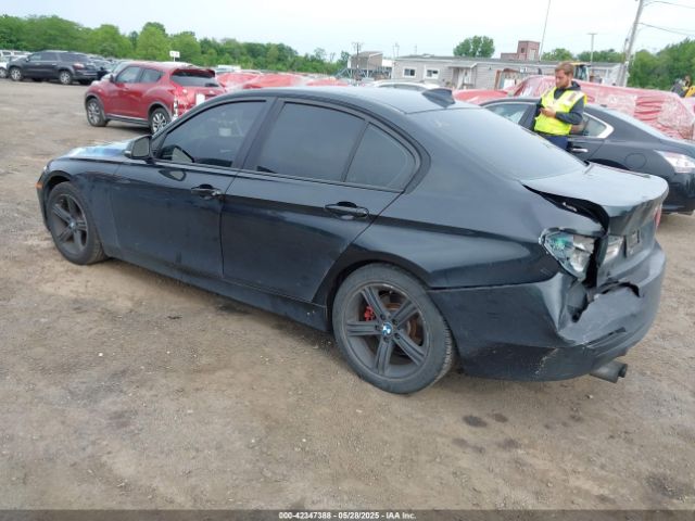 2012 BMW 328I WBA3A5G57CNP16276 Photo 2