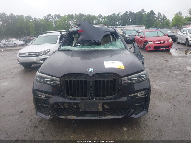 5UXCW2C55KLB43740 BMW X7