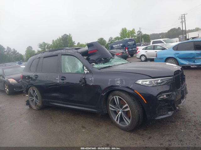 5UXCW2C55KLB43740 BMW X7