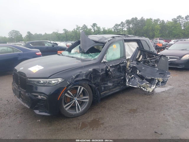 5UXCW2C55KLB43740 BMW X7