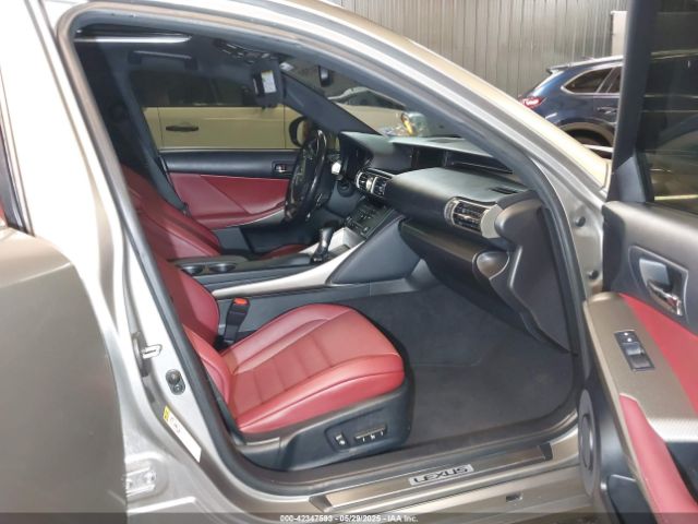2016 LEXUS IS 200T JTHBA1D28G5032049 Photo 4
