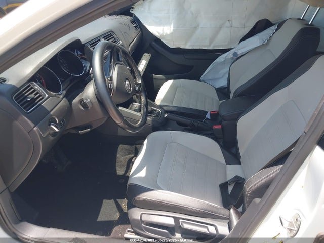 3VWD17AJ8HM313527 Volkswagen Jetta 1.8t Sport