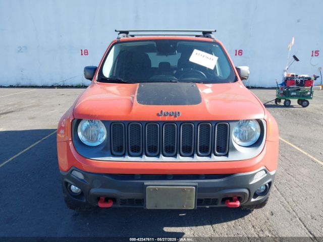 ZACCJBCT0FPB65815 Jeep Renegade Trailhawk
