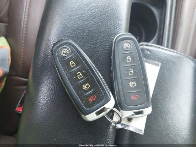 1LNHL9EKXEG612063 Lincoln MKS