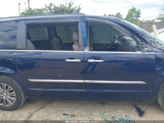 2C4RC1CG6ER200200 Chrysler Town & Country Touring-l