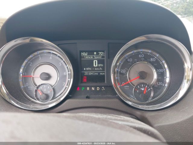 2C4RC1CG6ER200200 Chrysler Town & Country Touring-l