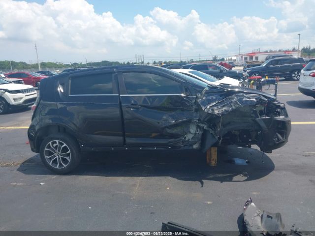 1G1JD6SH1H4118831 Chevrolet Sonic Lt Auto