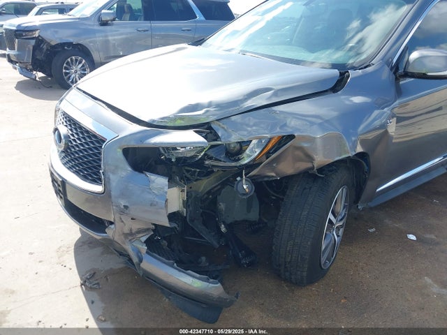 Infiniti 2018 2018 5N1DL0MM7JC503560 Image 6