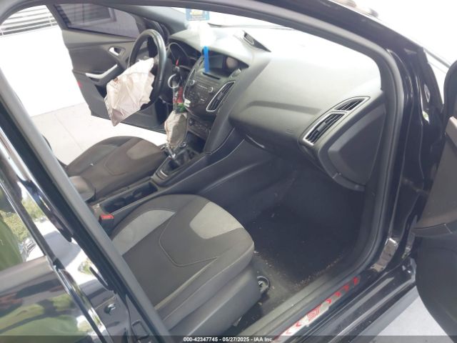 1FADP3L98GL279947 Ford FOCUS ST