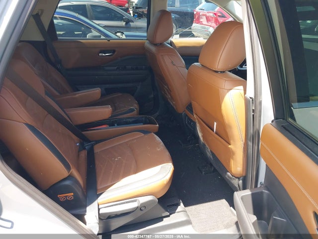 42347767 :رقم المزاد ، 5N1DR3DH6PC200362 vin ، 2023 Nissan Pathfinder Platinum Fwd مزاد بيع