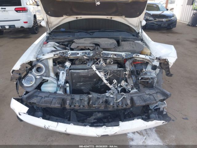 2C3CDZBG4FH700256 Dodge 2015