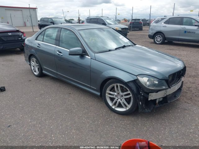 2012 MERCEDES-BENZ C 300 WDDGF8BB6CA697821