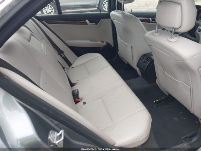 2012 MERCEDES-BENZ C 300 WDDGF8BB6CA697821 Photo 7