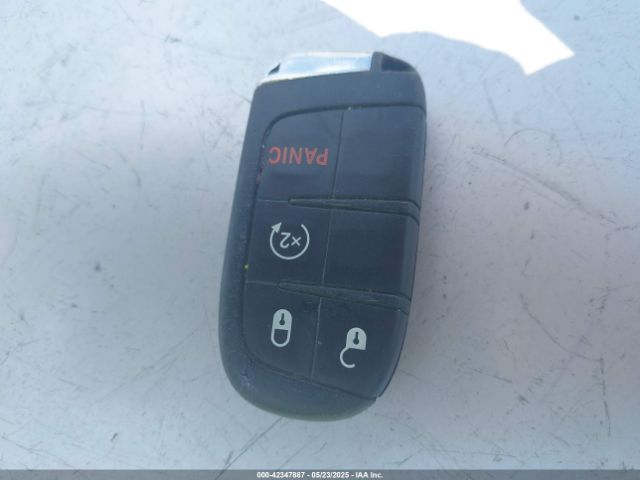 2019 JEEP COMPASS 3C4NJCCBXKT725774 Photo 10