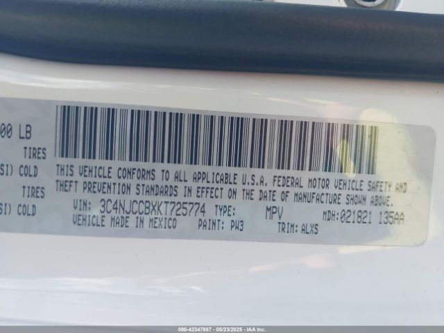 2019 JEEP COMPASS 3C4NJCCBXKT725774 Photo 8