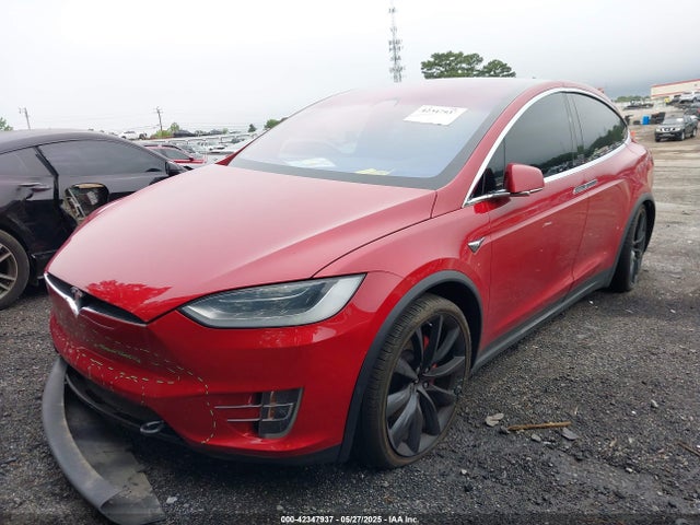 5YJXCBE40HF055820 Tesla 2017