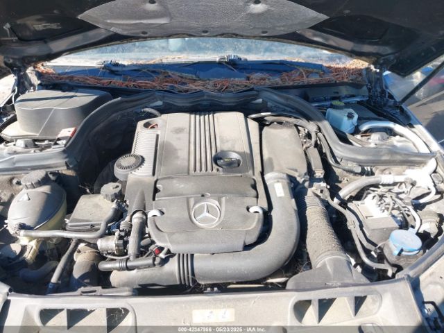 2013 MERCEDES-BENZ C 250 WDDGF4HB1DR262921 Photo 9