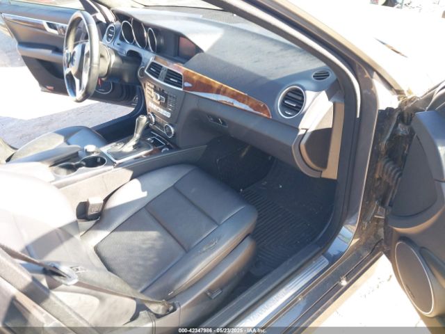 2013 MERCEDES-BENZ C 250 WDDGF4HB1DR262921 Photo 4