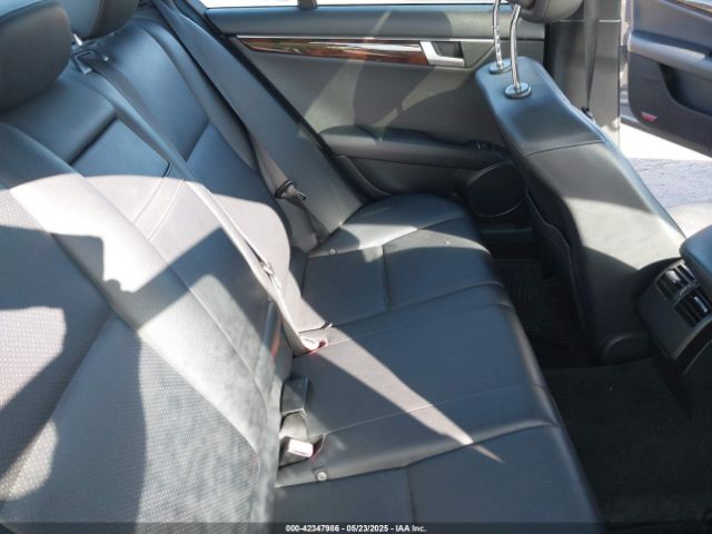2013 MERCEDES-BENZ C 250 WDDGF4HB1DR262921 Photo 7