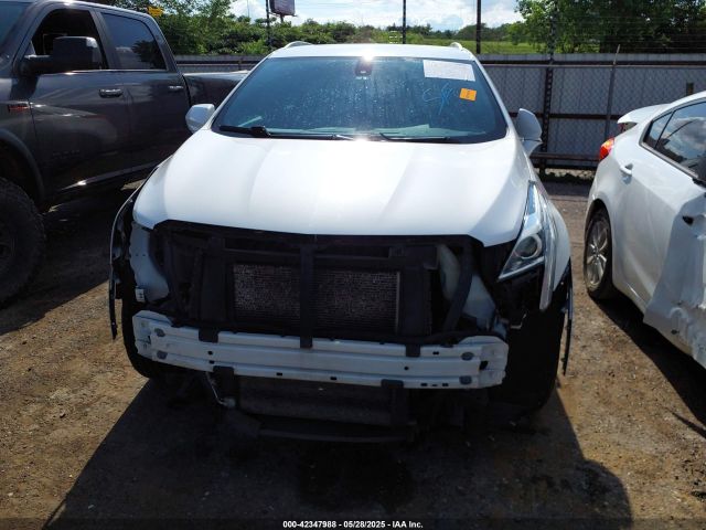 1GYKNARS5HZ108815 Cadillac Xt5 Standard