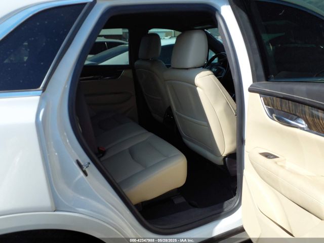 1GYKNARS5HZ108815 Cadillac Xt5 Standard