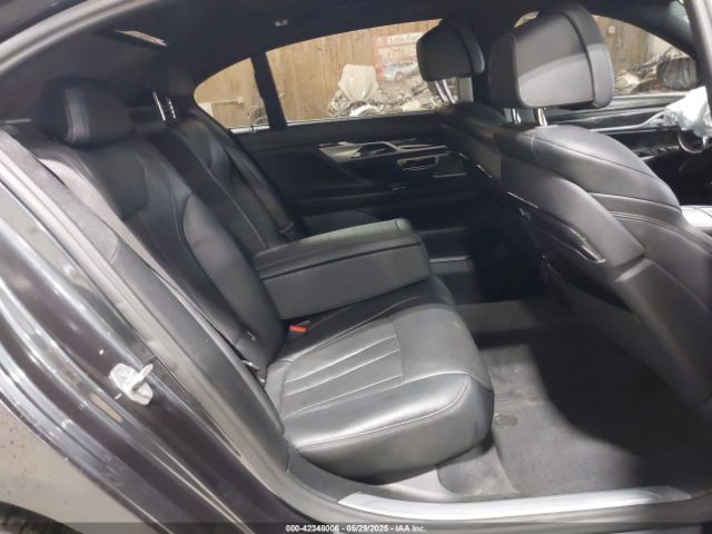 2019 BMW 740I WBA7E4C58KGV70088 Photo 7