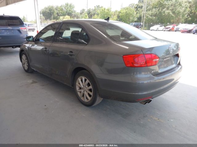 3VWD17AJXEM315517 Volkswagen Jetta 1.8t Se