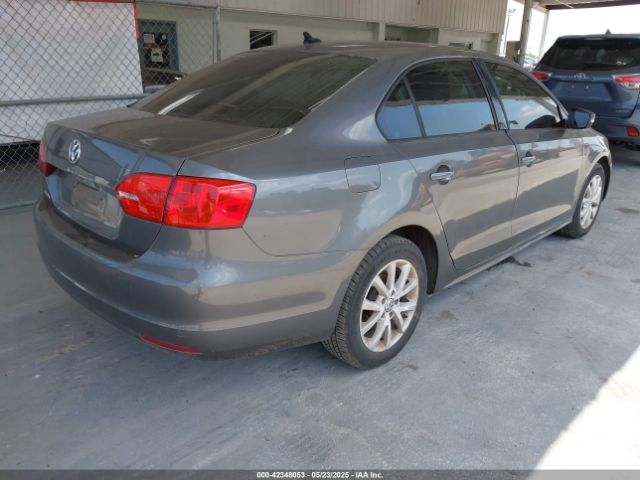 3VWD17AJXEM315517 Volkswagen Jetta 1.8t Se