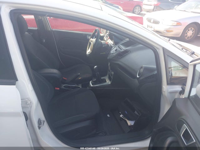 Ford 2015 2015 3FADP4BE7FM130592 Image 5