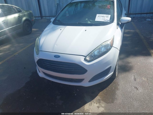 Ford 2015 2015 3FADP4BE7FM130592 Image 6