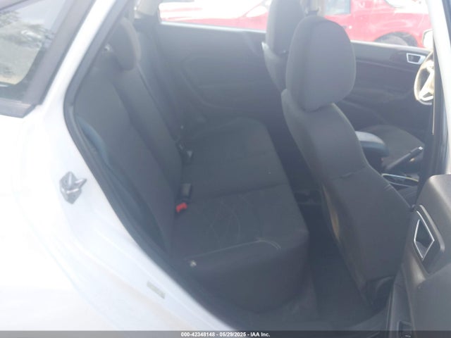 Ford 2015 2015 3FADP4BE7FM130592 Image 8
