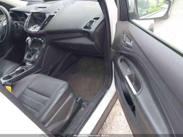1FMCU0JX3EUD80511 Ford Escape Titanium