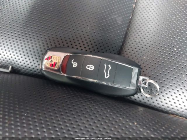 2018 PORSCHE MACAN WP1AB2A53JLB38537 Photo 10