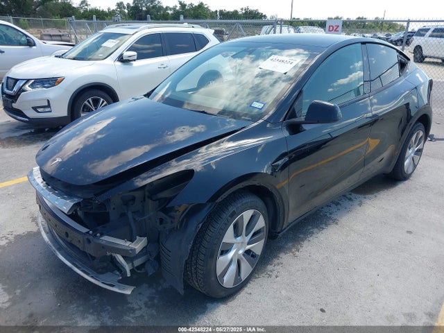 2023 TESLA MODEL Y 7SAYGDEE2PA157731 Photo 1