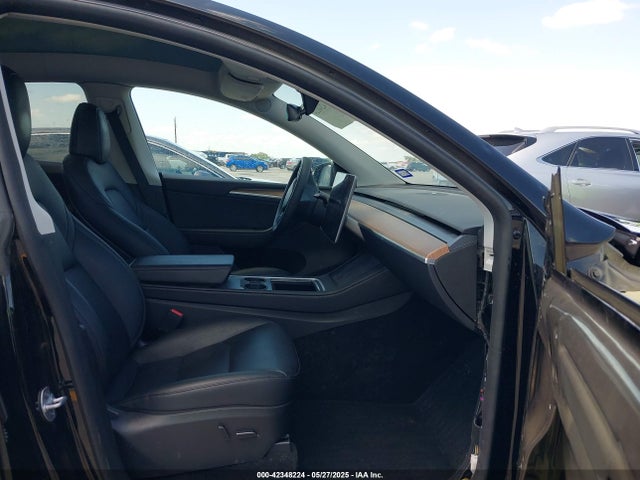 2023 TESLA MODEL Y 7SAYGDEE2PA157731 Photo 4