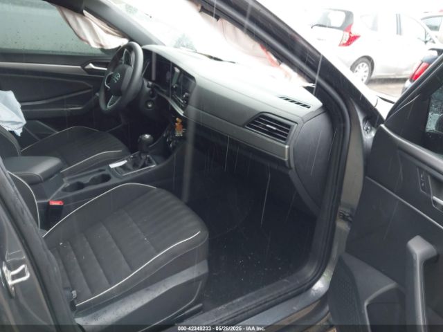 2023 VOLKSWAGEN JETTA 3VWBM7BU6PM025818 Photo 4
