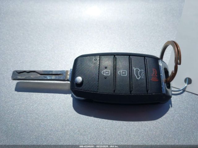 KNDPM3AC0J7320022 KIA Sportage Lx
