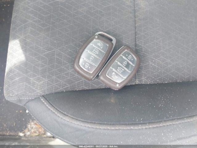KM8J3CA28GU095533 Hyundai Tucson Sport