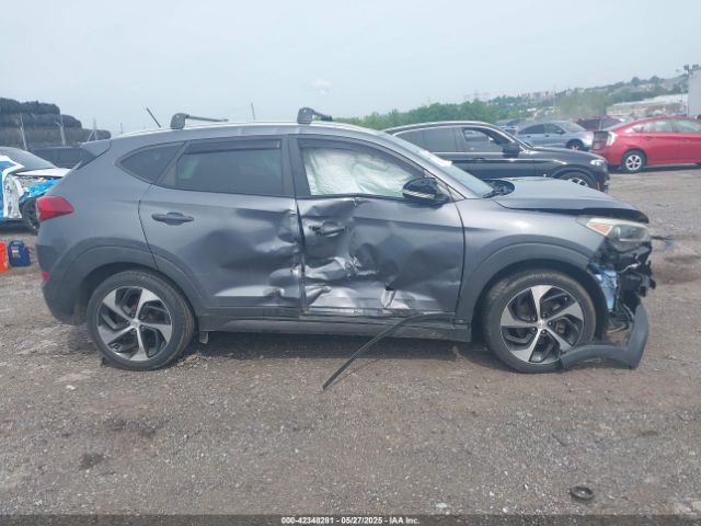 KM8J3CA28GU095533 Hyundai Tucson Sport