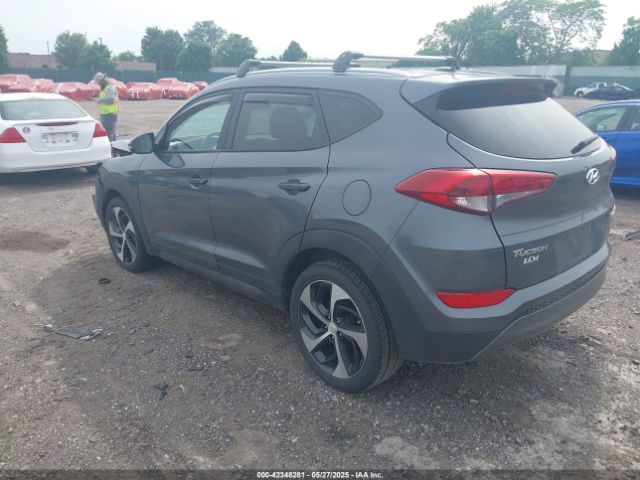 KM8J3CA28GU095533 Hyundai Tucson Sport