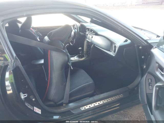 JF1ZNAA18E9704218 Scion scion fr-s