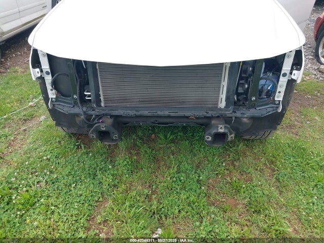 Chevrolet Suburban Lt 2017 1GNSCHKC2HR252272 Image 6