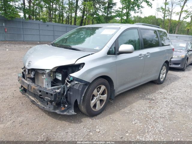 5TDKK3DC6FS643189 Toyota Sienna Le 8 Passenger