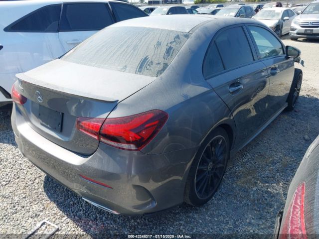 2019 MERCEDES-BENZ A 220 WDD3G4EB0KW005845 Photo 3