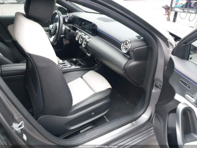 2019 MERCEDES-BENZ A 220 WDD3G4EB0KW005845 Photo 4