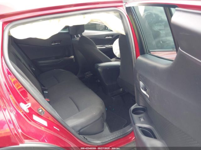 NMTKHMBX7KR097327 Toyota C-HR LE