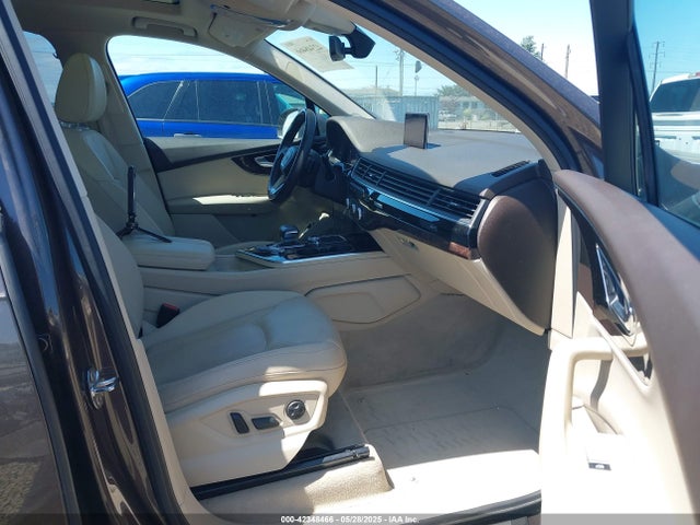 2017 AUDI Q7 WA1LAAF78HD053483 Photo 4
