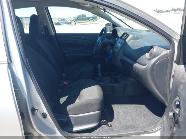 3N1CN7AP6HL844483 Nissan Versa 1.6 S